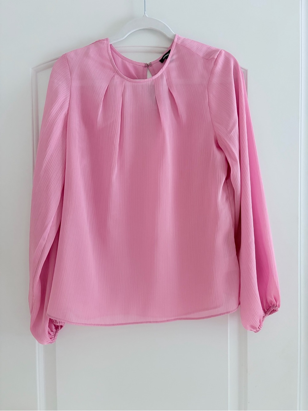 Express Pink Pleated Round-Neck Long-Sleeve Blouse